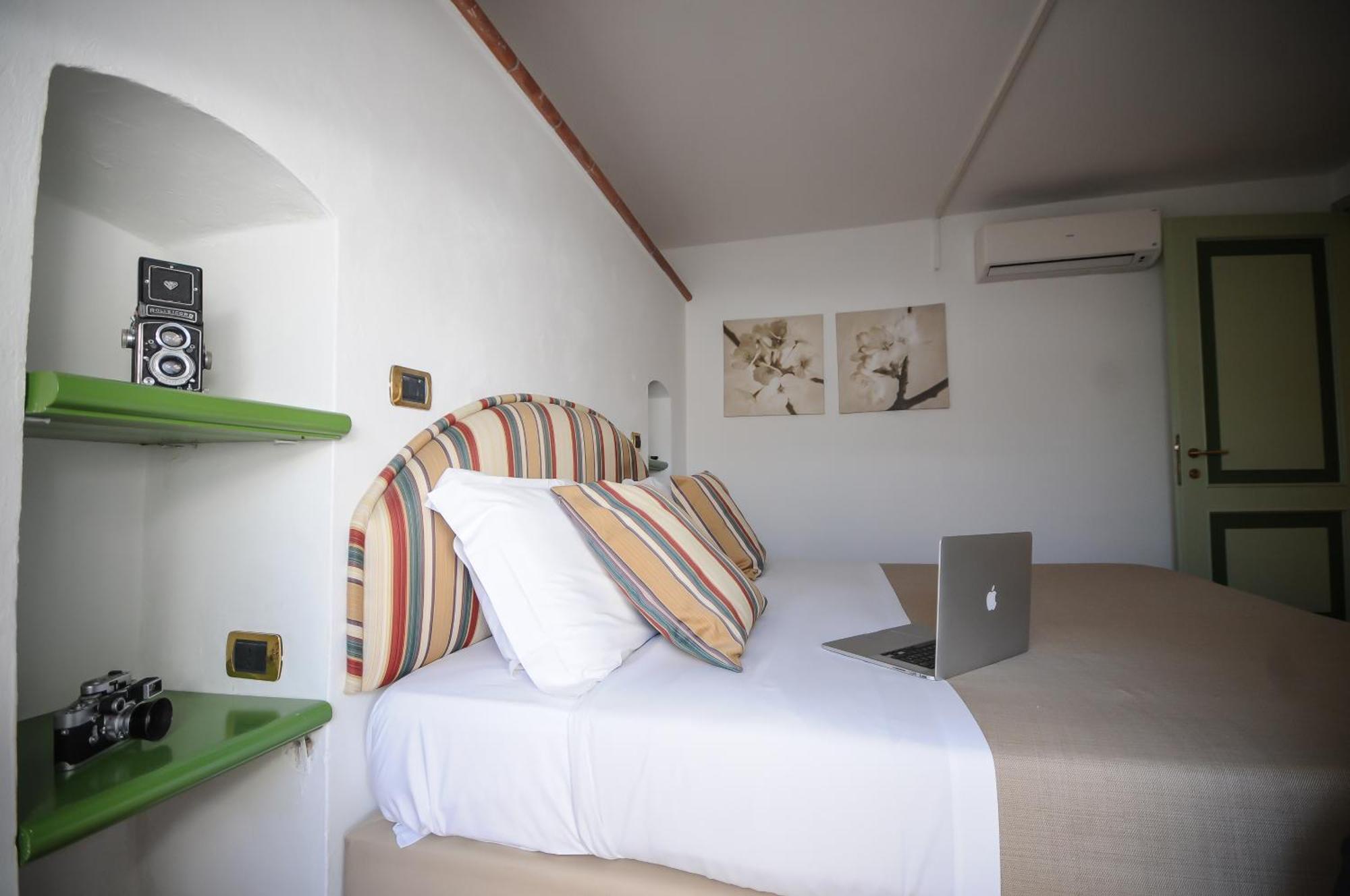 Hotel Tirreno Марина-ді-Масса Екстер'єр фото